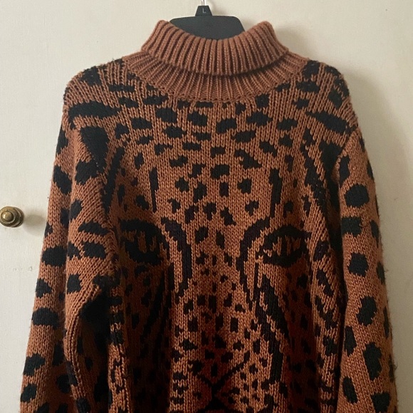 FARM Rio Leopard Fringe Sweater - Picture 7 of 9